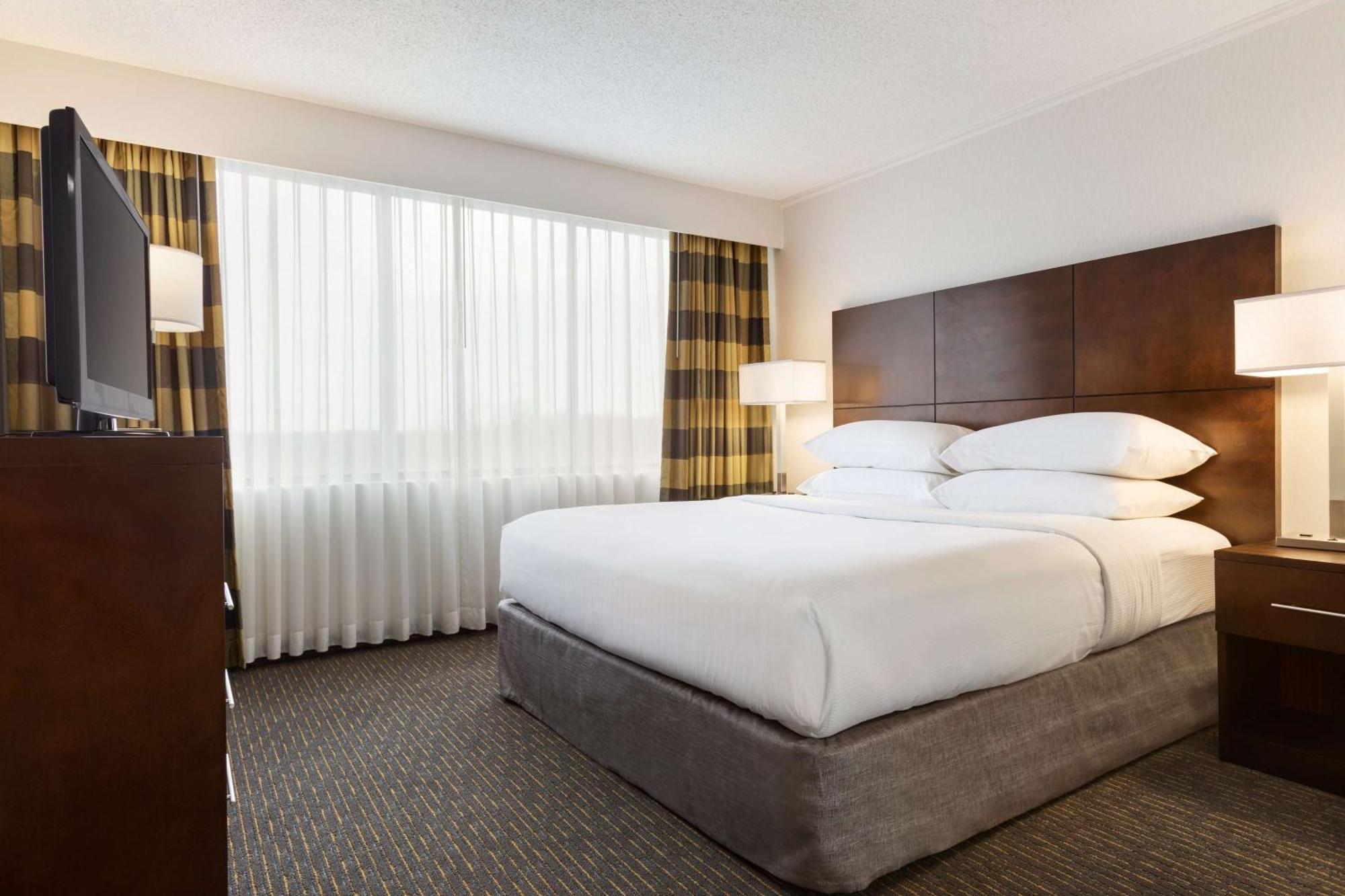Embassy Suites By Hilton Baltimore At BWI Airport Linthicum Exterior photo